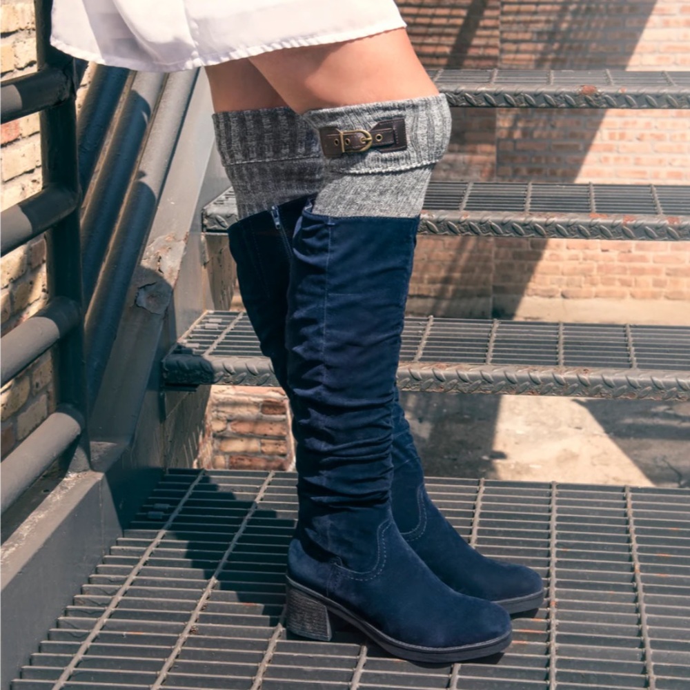 Muk Luks Buckle Knee High Socks - Picture 6 of 6